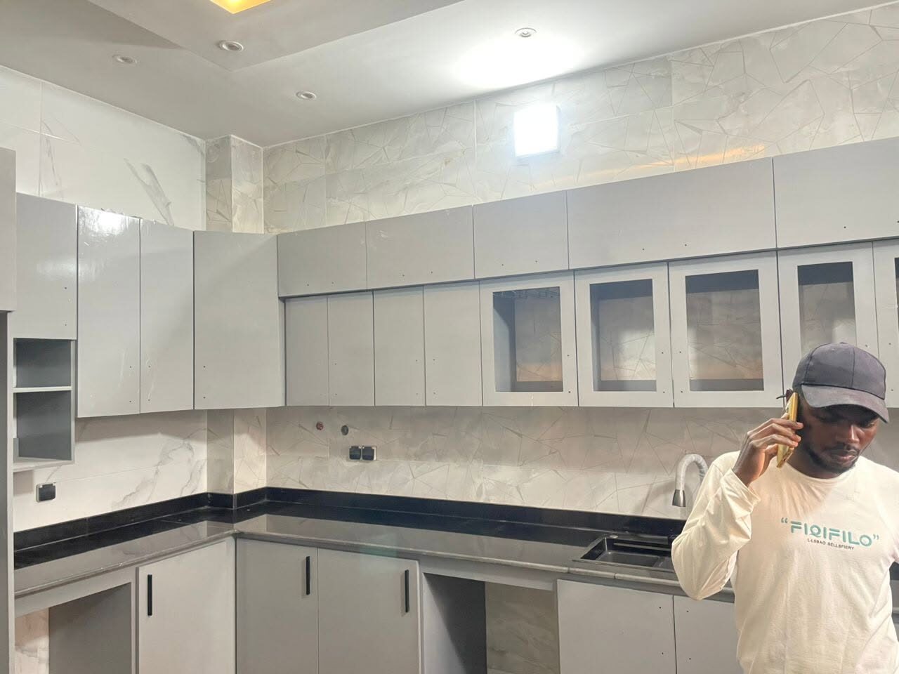 Cuisine sur mesure réalisée par Electro Digital Bois