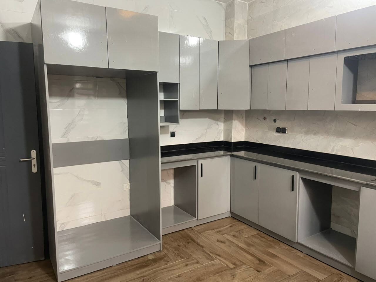 Cuisine sur mesure réalisée par Electro Digital Bois